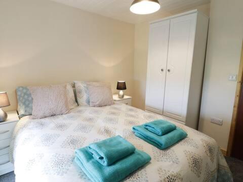Ty Rhos, Farm Stay, Sleeps 4, Rhoshirwaun 2 Miles From Aberdaron Esterno foto